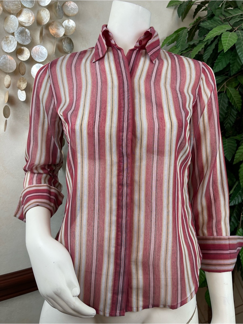 THE LIMITED BURGUNDY STRIPED BUTTON DOWN SHIRT